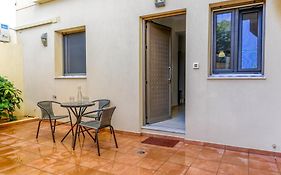 Dictamus Apartment